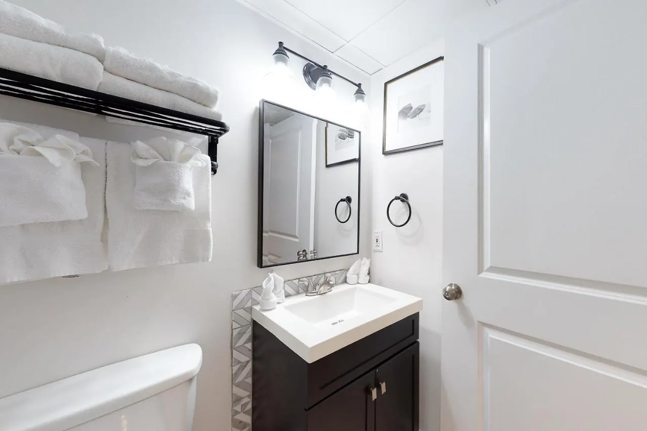 Hotel Ambassador C5 Panama City Beach 0*,  Stati Uniti